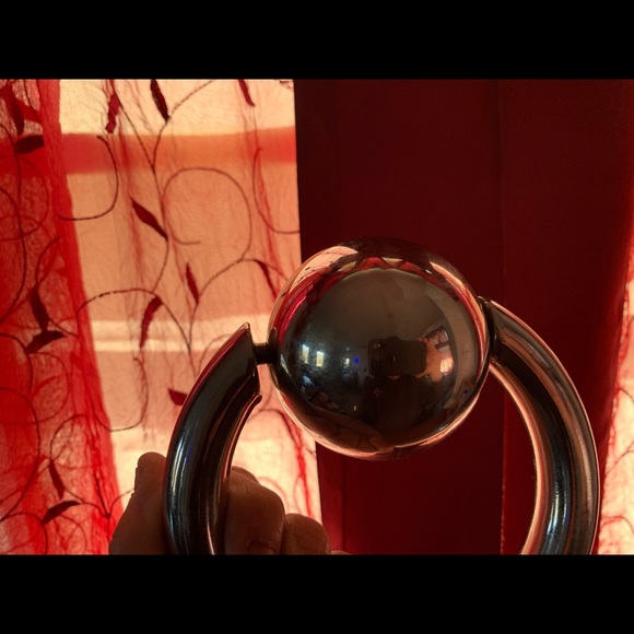 Large display Captive Ring was in a store case - Picture 2 of 2